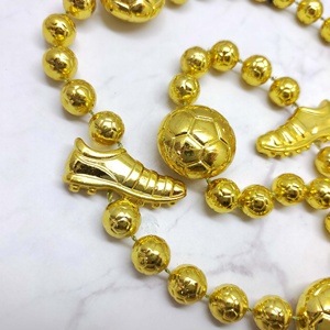 Collar Unisex con Temática de Fútbol, Chapado en Oro, Material PP, para Fiestas y Eventos - Product Image 4