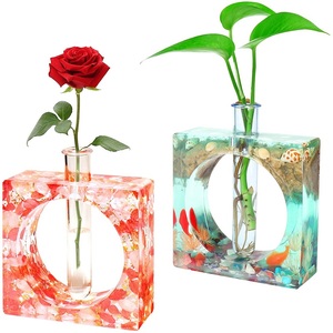Vase décoratif en résine écologique de forme irrégulière, design moderne pour la décoration intérieure du salon, de la chambre, du bureau, de l'hôtel - Product Image 3