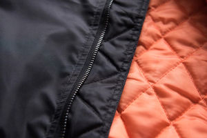 เสื้อแจ็คเก็ตบอมเบอร์น้ำหนักเบา ดีไซน์ทันสมัยสำหรับผู้ชาย  บุโพลีเอสเตอร์ด้านใน  คอตั้ง  กันลม  เสื้อโค้ทฤดูหนาว  สามารถปรับแต่งได้ - Product Image 6