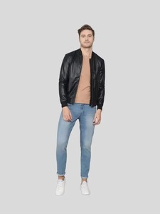 Chaqueta Bomber de Cuero Negra para Hombre - Product Image 2