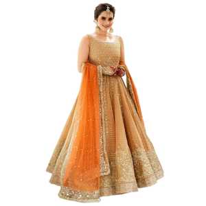 Robe de mariée indienne pakistanaise pour femmes, tenue de soirée formelle, Lehenga Choli brodé doré, longueur au sol, traditionnel - Product Image 1