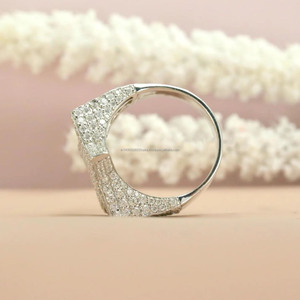 แหวนเพชรโมอิสซาไนต์ทรงดาวสไตล์ฮิปฮอป ประดับเพชรแบบคลัสเตอร์ เงินแท้ 925 สำหรับทุกเพศ เหมาะเป็นของขวัญวันครบรอบแต่งงาน เครื่องประดับแบบ Iced Out - Product Image 4