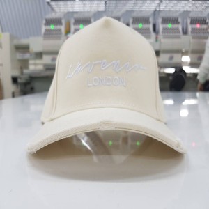 Casquette de golf haut de gamme avec bande anti-transpiration, fermeture réglable et broderie personnalisée professionnelle - Product Image 5