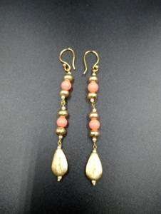 Amaira Jewels Brass Gold Plated Hoop Earrings Coral Beads Bowknot Shape Pearl Women's Classic Wedding Minimalist Gift <b>Jewelry</b> - Product Image 3