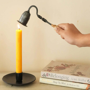 ที่ดับเทียนเหล็กตีขึ้นรูปด้วยมือ พร้อมที่วางเทียน ที่ดับเทียนเหล็กสีดำ - Product Image 2