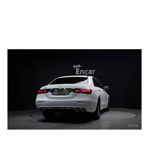 Mercedes-Benz Clase E E250 Avantgarde 2023, 24,686 km, Caja de Cambios Automática, Asientos de Cuero, Volante a la Izquierda, Cámara Trasera - Product Image 4