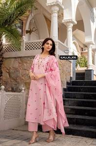 NUEVO SALWAR KAMEEZ de Seda Formal para Mujer con Detalle en el Escote de Tela Chand, Pantalón y Dupatta para Fiestas y Eventos - Product Image 2