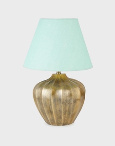 Luxury golden ribbed metal table lamp with shade oem odm low moq factory price wholesale bulk supply fast shipping - Product Image 1