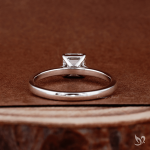 Bague de fiançailles solitaire style cathédrale avec diamant de laboratoire taille Asscher 1 carat, tendance et minimaliste, pour mariée, mariage, anniversaire, fête - Product Image 3