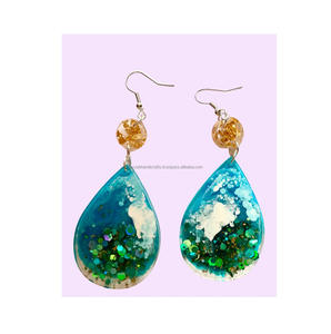 ต่างหูเรซิ่นลายดอกไม้แห้งดีไซน์ใหม่ ของตกแต่งเครื่องประดับสุดโปรดของสาวๆ - Product Image 1