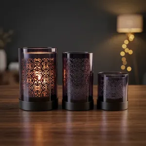 Porte-bougie votif en métal noir avec découpe florale pour une ambiance lumineuse et chaleureuse - Product Image 6