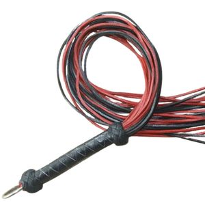 Fouet en cuir de mouton fait main avec boucle en acier et largeur de 2,5 cm pour un poids équilibré et un impact précis - Product Image 6