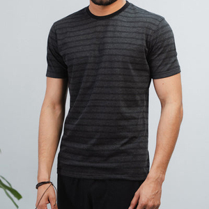 T-shirt en tricot rayé pour homme, manches courtes, col rond, coupe classique, vêtements décontractés - Product Image 1