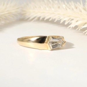 Anillo de Compromiso o Aniversario de Oro Sólido 10K 14K 18K con Certificación IGI, Color DEF, Claridad VS VVS, Diamante Cultivado en Laboratorio con Corte Baguette - Product Image 2