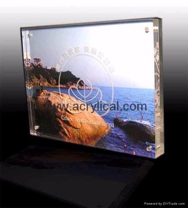 2025 cadre photo acrylique économique 5R avec aimant pour un affichage facile | Idéal pour les magasins de détail - Product Image 3