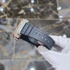 Reloj de Lujo con Caja de Acero Inoxidable, Cristal de Zafiro de 42 mm, Esfera con Visualización Analógica y Digital, Cuarzo, Bisel de Moissanita, Resistente, en Caja - Product Image 2