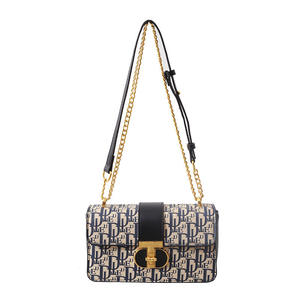 Bolso Bandolera de PU para Mujer, Diseño de Marca de Lujo, Texturizado, Estilo Francés, Cadena con Patrón Geométrico, para Compras, Viajes y Uso Diario en Todas las Estaciones - Product Image 5