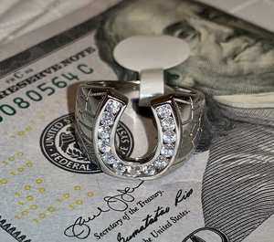 Anillo de Compromiso Minimalista de Plata de Ley Maciza de Alta Calidad con Diseño de Herradura y Topacio, Joyería Fina Unisex - Product Image 4