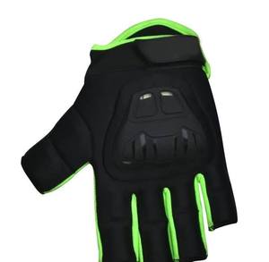 Guantes de hockey sobre césped para exteriores con protección de EVA y carcasa moldeada en la zona de los nudillos, fabricados por Eoin Winston Sports Sialkot Pakistán. - Product Image 4