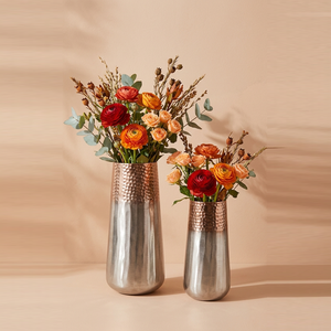 Vase à fleurs en cuivre martelé et métal argenté, duo moderne, ensemble de deux pièces, fait main, accent de table, décoration unique pour salon - Product Image 2