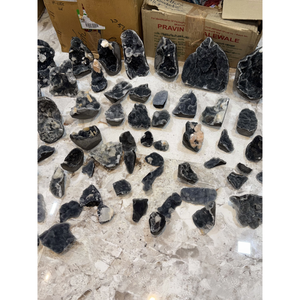 Calcedonia Negra Natural Pulida, Piedra Preciosa de Alta Calidad para Joyería y Suministro al por Mayor - Product Image 4