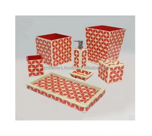 Juego de baño de cuatro piezas con incrustaciones de perlas madre de lujo clásico, detalles de hueso de madera, bandeja, caja dispensadora de jabón, personalizable de alta calidad - Product Image 1