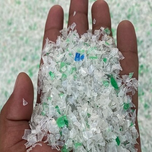 Flocons de bouteilles PET de qualité alimentaire, haute brillance, prix abordable, matériau recyclable pour diverses applications de fabrication - Product Image 4