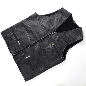 Gilet en cuir pour homme avec logo personnalisé, en cuir de vache véritable, veste sans manches de motard, haute qualité, vente en gros - Product Image 4