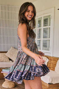 Meilleur prix de gros – Nouvelle robe courte décontractée sans manches pour femme, style doux, en tissu tissé imprimé, idéale pour les vacances à la plage - Product Image 5
