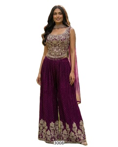 Robe longue traditionnelle Zariya Floral Whisper pour femme, coupe régulière, broderie Bhandhani, séchage rapide, en soie Chinon, pour mariage et soirée - Product Image 1