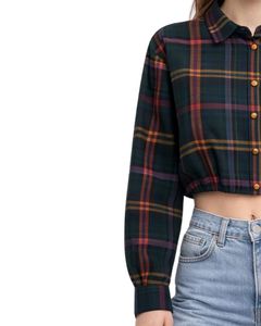 เสื้อเชิ้ตผู้หญิงสีเขียวเข้มลายสก็อตแบบครอป แขนยาว ติดกระดุม สไตล์ลำลอง แฟชั่นทันสมัย รับผลิตตามแบบ (OEM) - Product Image 4