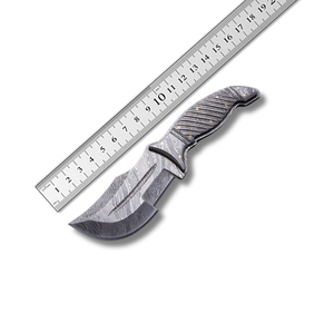 Couteau de chasse à lame fixe en acier Damas avec manche en bois, pointe tombante, 18 cm, qualité industrielle, personnalisable OEM, pour le camping - Product Image 1