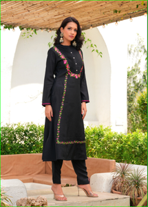 Ensemble de kurta brodé en resham noir à motifs floraux - Product Image 5