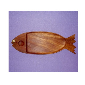 Plato de Madera Decorativo para Presentación de Comidas, Diseñado para Complementar Reuniones Residenciales y un Servicio con Estilo - Product Image 6