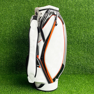 Sac de golf léger personnalisé en polyester rouge imperméable à motif camouflage avec fermeture éclair pour le parcours - Product Image 3