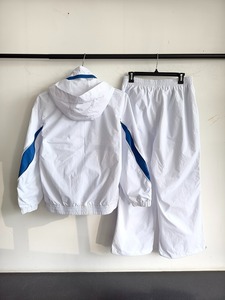 Conjunto Deportivo de 2 Piezas para Hombre, Chaqueta y Pantalones de Nailon con Cierre y Diseño de Parches, Impermeable y Cortavientos - Product Image 2