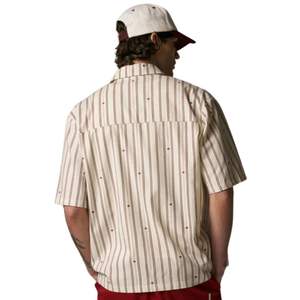 เสื้อเชิ้ตผู้ชายลายทางคลาสสิก แขนสั้น ติดกระดุม ลำลอง ใส่สบาย ระบายอากาศได้ดี น้ำหนักเบา ผลิตจากผ้าทอ รับผลิตแบบ OEM ขายส่ง - Product Image 6