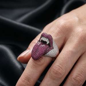 Anillo de Cóctel de Plata 925 Chapado en Oro Rosa con Moissanita Morada y Diseño de Boca de Animal, Regalo Unisex para Novia - Product Image 4