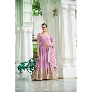 Vestidos de Noche de Diseñador, Elegantes Vestidos de Fiesta con Bordados Exquisitos - Product Image 1