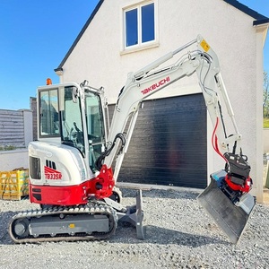Miniexcavadora Profesional Takeuchi TB335R con Diseño Compacto, Gran Capacidad de Excavación y Sistema Hidráulico Eficiente - Product Image 6