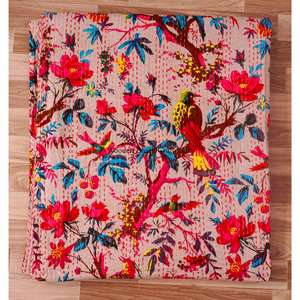 Colcha Kantha étnica vintage hecha a mano en Rajastán, India, cosida a mano con algodón, para uso en hoteles y en el hogar. - Product Image 6