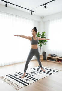 Tapis blanc réversible en coton peluche tissé à la main avec motif floral moderne, lavable en machine, pour la maison, les pique-niques et les voyages - Product Image 3