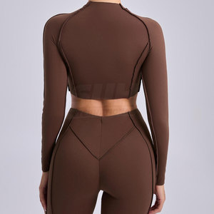 Haut de yoga pour femme, style tendance, en Spandex/Nylon, léger, respirant, séchage rapide, avec logo frontal, idéal pour la gym et le fitness – Nouvelle collection, vente flash - Product Image 4