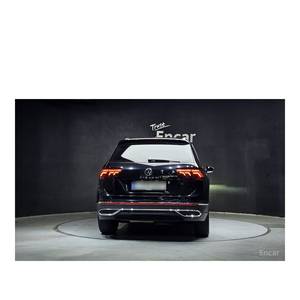 Volkswagen Tiguan 2.0 TDI Prestige 2023, Diésel, Asientos de Cuero, Volante a la Izquierda, Cámara Trasera - 34,640 km - Product Image 4