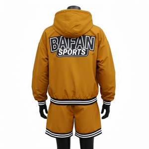 Conjunto de pantalones cortos cortavientos para mujer, conjunto de pantalones cortos con capucha de poliéster a prueba de viento con logotipo bordado personalizado, conjunto de pantalones cortos cortavientos para mujer, talla grande - Product Image 2