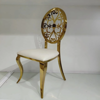 Chaise empilable en cuir blanc avec dossier en acier inoxydable à motif doré, design européen moderne pour salon, villa, salle à manger