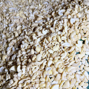 Trusted Factory Santigo Cashew <b>Nuts</b> Kaju Broken Kaju In Bulk <b>Kernel</b> Cashew <b>Nuts</b> OEM, ODM Packaging - Product Image 1