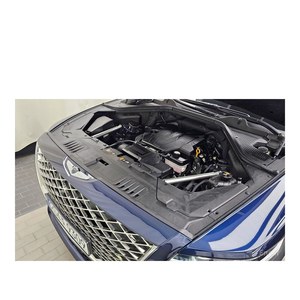 Genesis GV80 2024 2.5T Gasolina 44,901 km 2WD con Caja de Cambios Automática Asientos de Cuero Volante a la Izquierda Cámara Trasera - Product Image 6