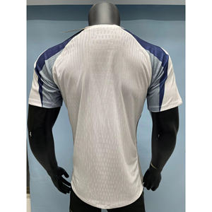 Maillot de football pour jeunes, matériau léger et durable, parfait pour les entraînements, les matchs, les tournois et les équipes scolaires - Product Image 2