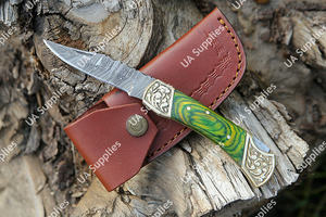 มีดพับเหล็กดามัสกัสเกรดอุตสาหกรรม ด้ามไม้ปักก้าสลักลายทองเหลือง ปลายมีดแบบดรอปพอยต์ รับผลิตแบบ OEM/ODM สำหรับพกพาใช้งานทุกวัน - Product Image 3